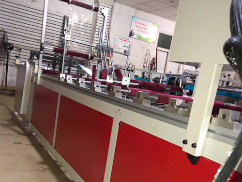 自(zi)動膠(jiao)盒機(ji)保養(yang)細節(jie)