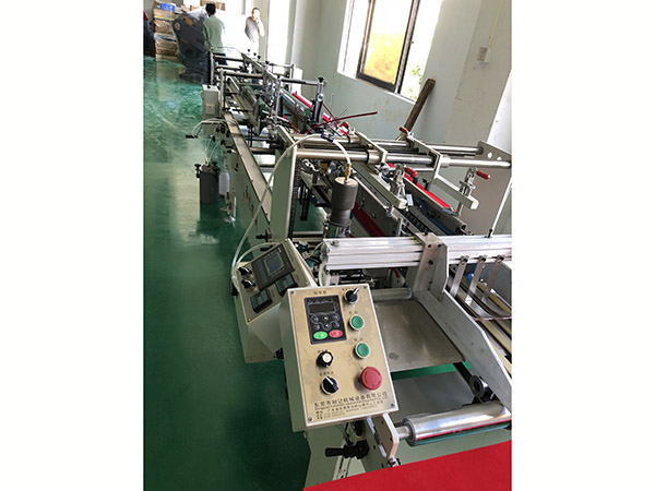 全自動(dong)膠盒機(ji)制造