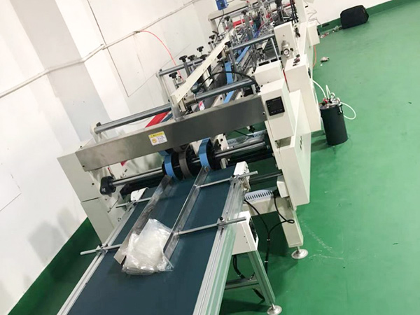 全自(zi)動膠盒刷(shua)膠機